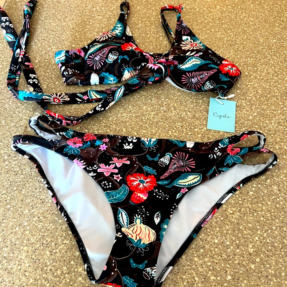 NWT CUPSHE 2 piece swim wear